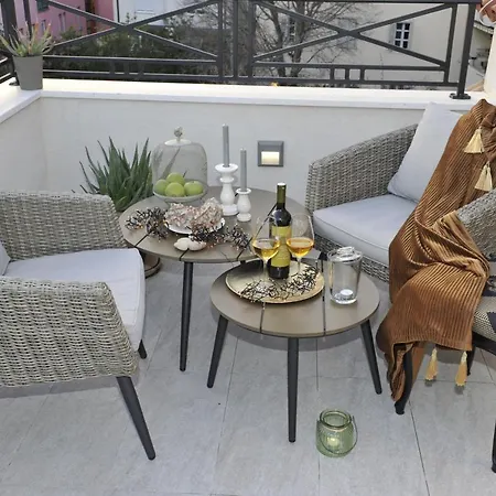Merla Luxury بيت ضيافة